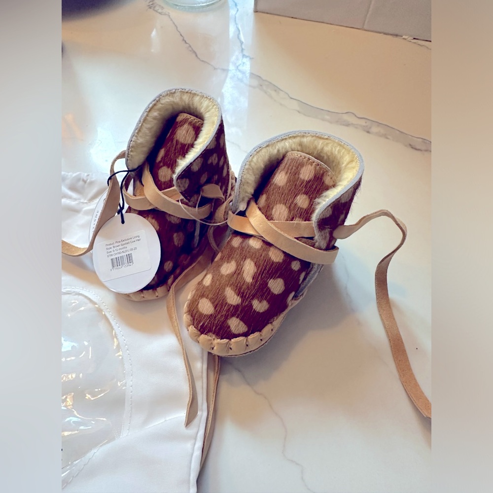 Donsje booties size 6-12 months